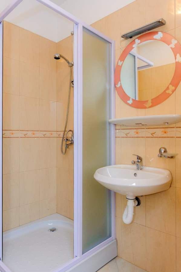 Apartments Ljuba دوبا المظهر الخارجي الصورة